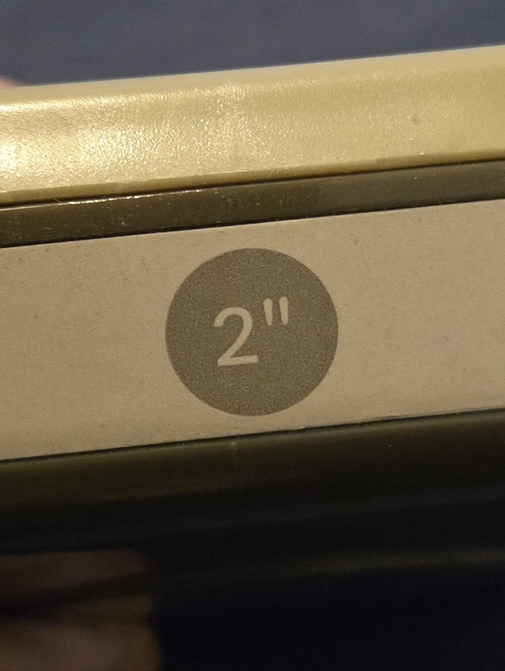 Stampin UP! 2-inch Circle Paper Punch - Picture 4 of 4